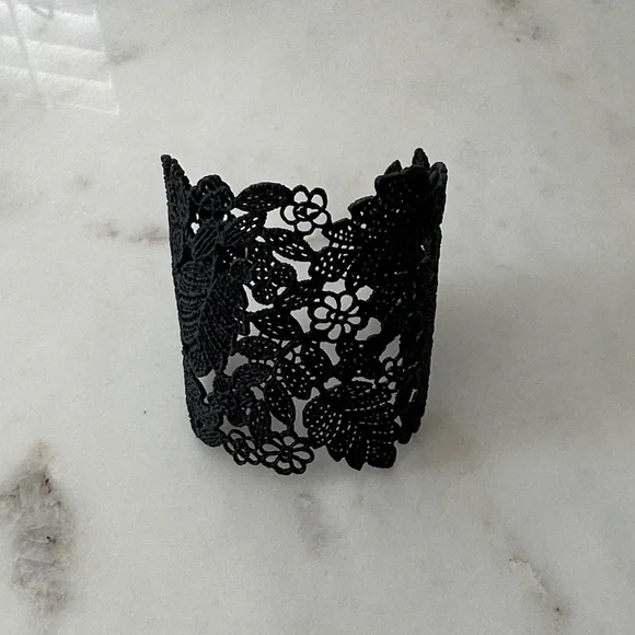 Black Lace Cuff Bracelet - adjustable - Picture 2 of 5